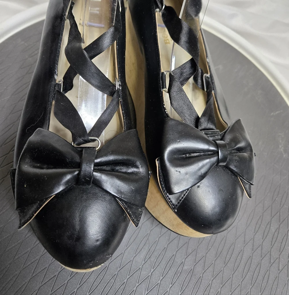 BODYLINE black rocking‎ horse Mary Jane ballet style lace up platform shoe 26/10
